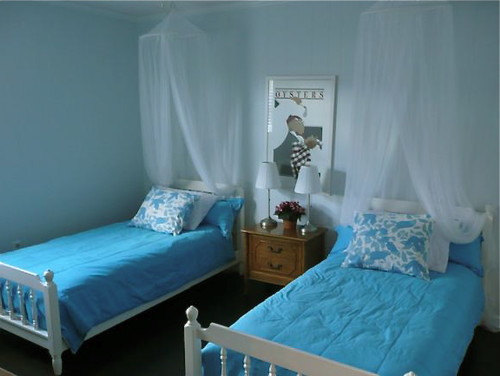Jennifer Mitchell contemporary bedroom