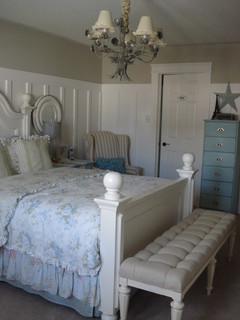 Beach Style Master traditional bedroom
