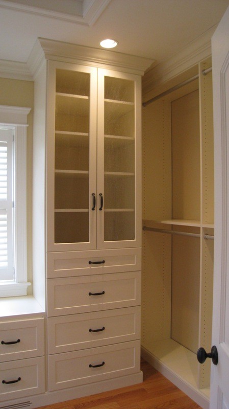 Master walk in suite traditional closet