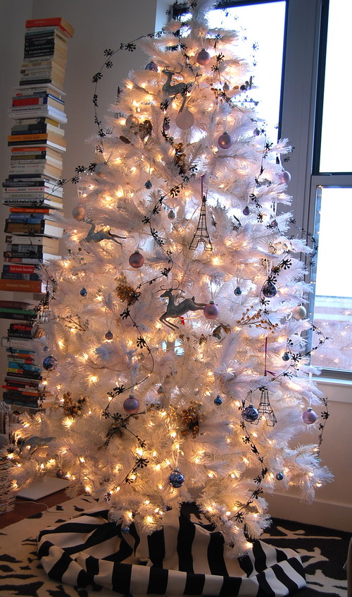 Christmas Tree! modern family room