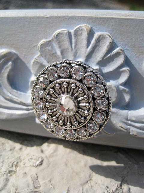 Amazing Round Drawer Knobs with Swarovski Crystals by DaRosa Childrens Art eclectic knobs