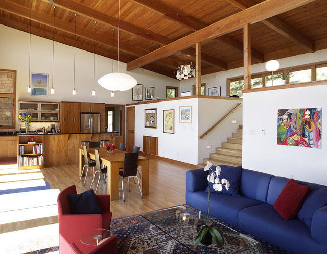 contemporary living room by Richard Shugar AIA, LEED AP