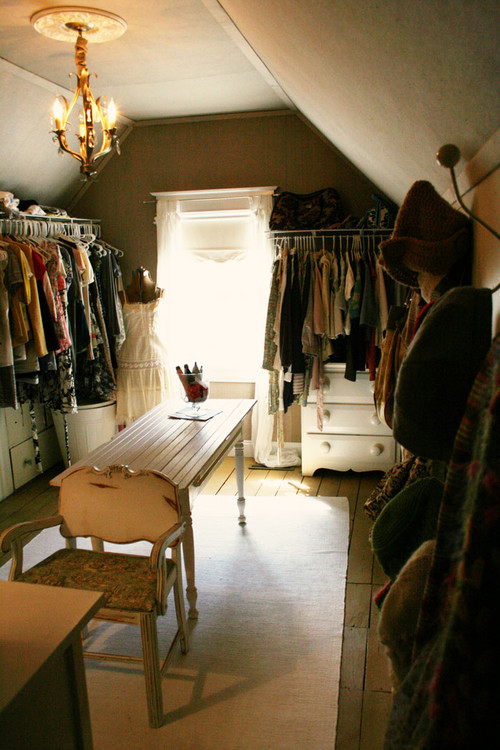 Lola Bs traditional closet