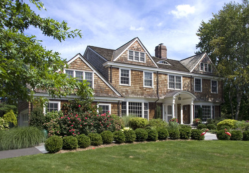 Shingle Style house traditional exterior