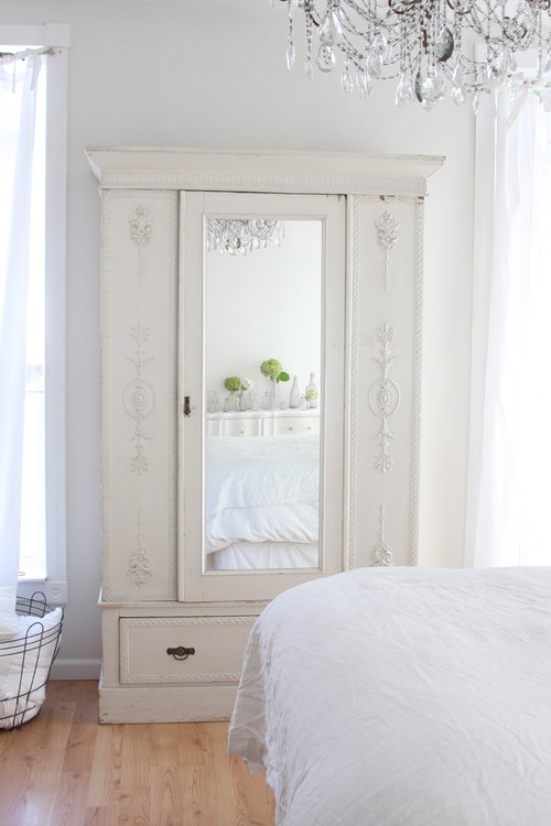 eclectic bedroom by Dreamy Whites
