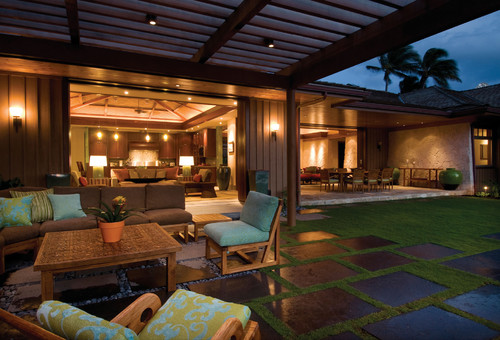Modern Perch tropical patio