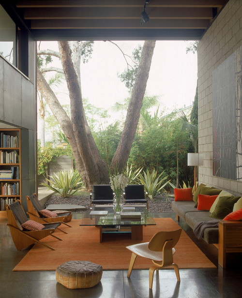 700 Palms Residence modern living room