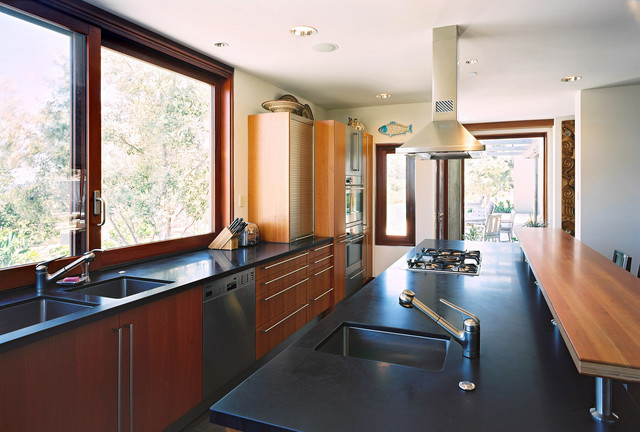 EXAMPLE OF CABINET DESIGN FOR GALLEY KITCHEN « Kitchen Design Ideas