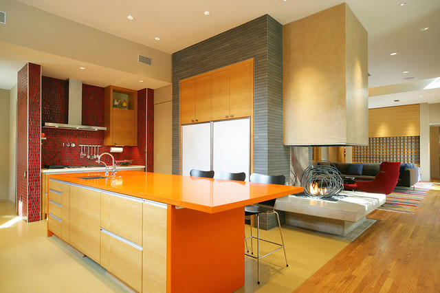 contemporary kitchen by Domiteaux + Baggett Architects, PLLC