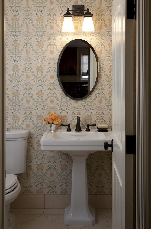 Lindy Donnelly traditional powder room