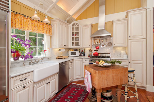 Debra Campbell Design traditional kitchen