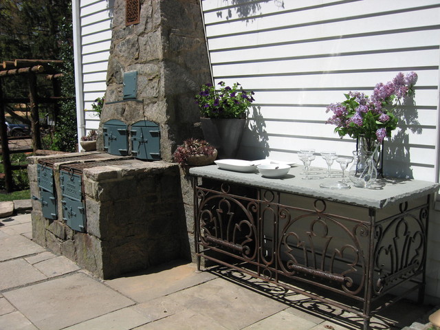rustic patio by Susan Cohan, APLD