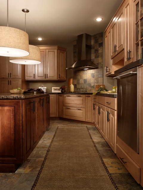 Kitchen Cabinets by TheRTAStore.com traditional-kitchen
