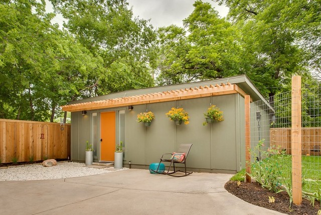 Dana Perez: Mid2Mod in-law house - midcentury - garage and shed ...