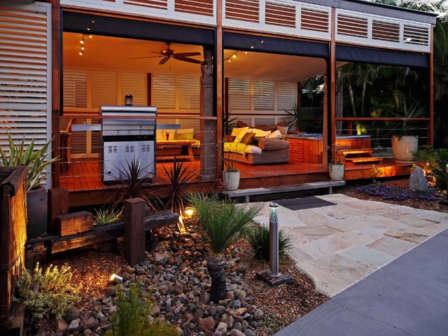 Outdoor Living - Enclosed Patio, Porch or Deck - Tropical ...