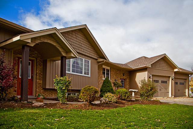 Shantz Court traditional-exterior