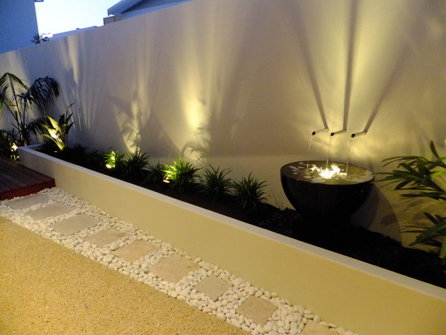 Tropical, modern small spaces - tropical - landscape - perth - by ...
