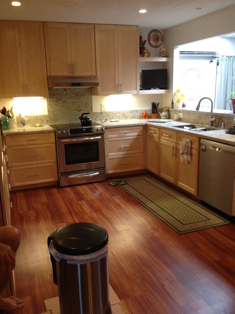 Kailua Kitchen traditional-kitchen