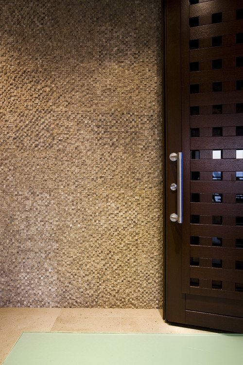 Entrance wall stone tile