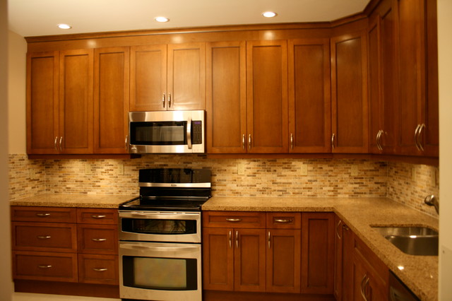 Key Biscayne contemporary-kitchen