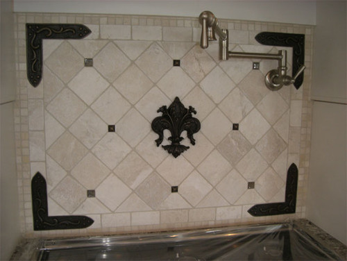 traditional-kitchen-tile.jpg