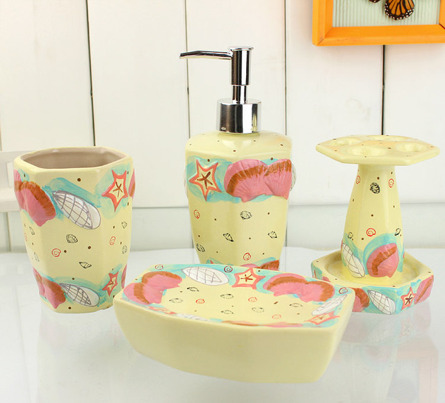 Lovely Seaside Pattern Ceramic Naples Yellow Bath