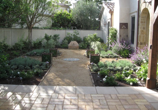 Italian Courtyard Garden Design Ideas | Joy Studio Design Gallery ...