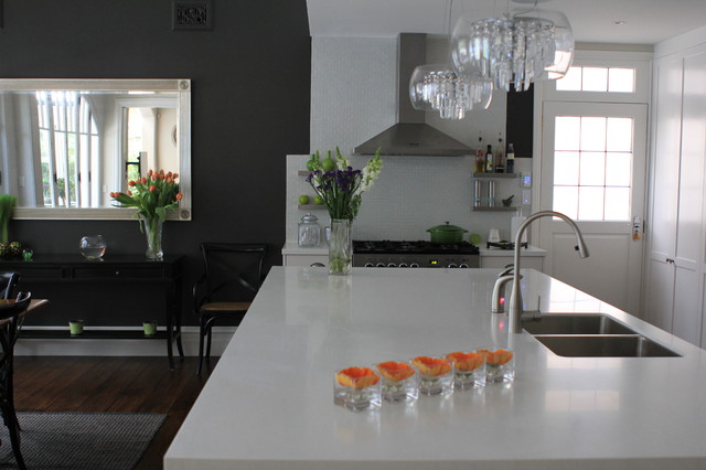 Cremorne Point Black and White Kitchen - contemporary - kitchen ...