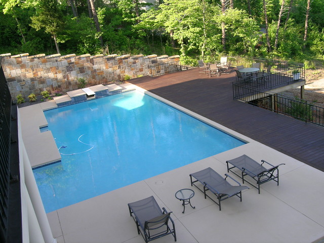 Swimming Pools & Spas traditional