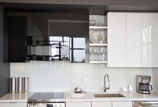 Jade Waterfront Condo modern kitchen