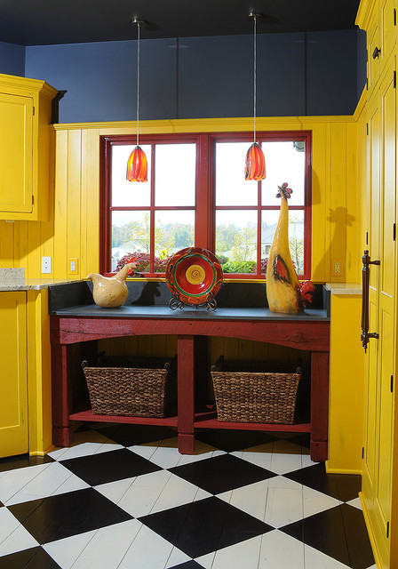 Amish Custom Cabinetry traditional-