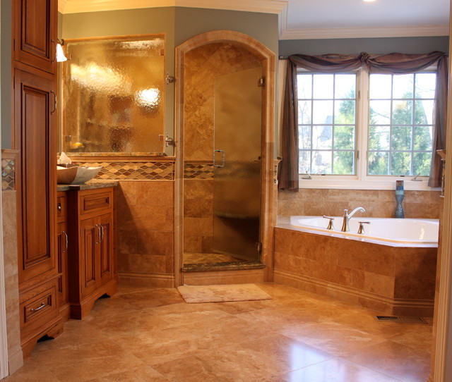 Springfield Master Bathroom traditional-bathroom