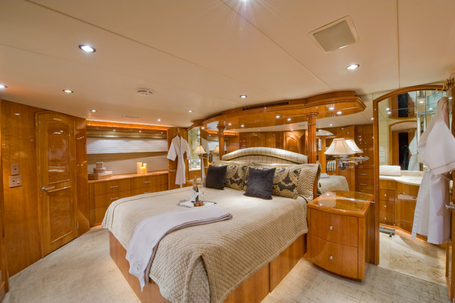 Casa Blanca Hatteras Yacht Design traditional-bedroom