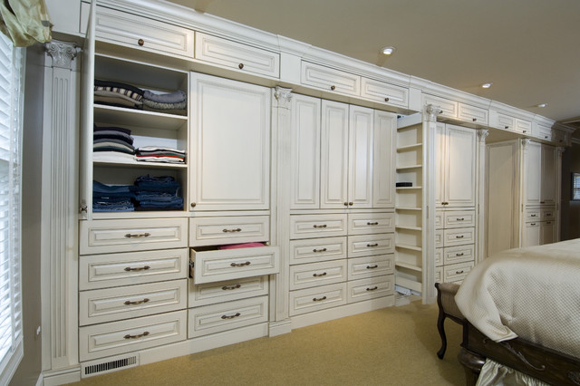 Master Bedroom Cabinetry - Traditional - Closet - chicago - by BH ...