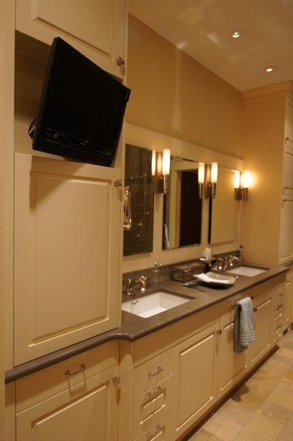 River Home traditional-bathroom