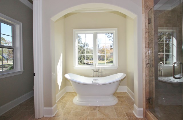 Jean Baptiste traditional-bathroom