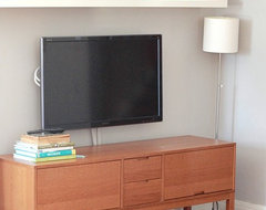 Modern Reno in a 60s Backsplit eclectic