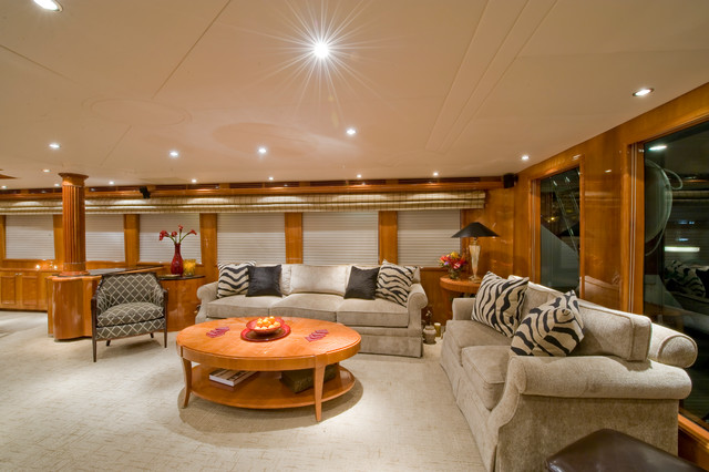 Casa Blanca Hatteras Yacht Design traditional-living-room