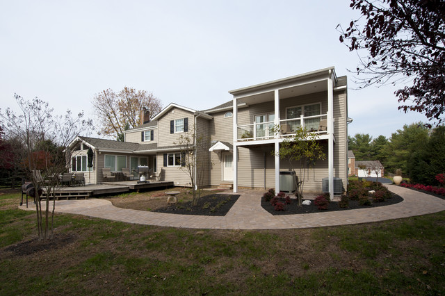 Moss Building and Design Addition traditional
