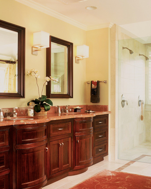 Lanikai Beach Grand Cottage traditional bathroom