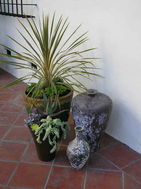 2012 Pasadena Showcase House - Outdoor Pots And Planters - los angeles