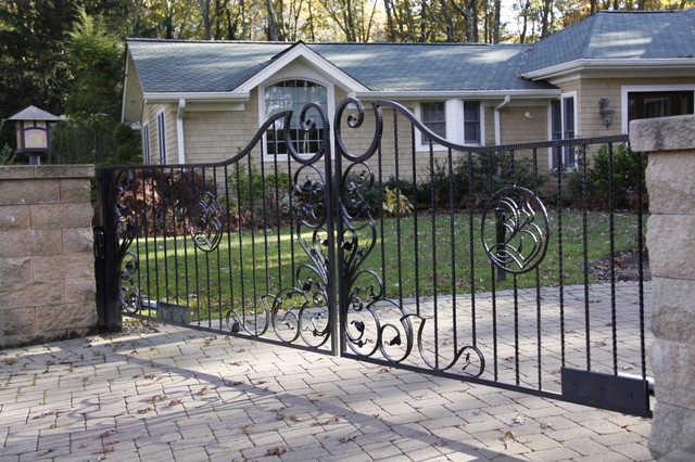 Driveway Gates - Traditional - Home Fencing And Gates - new york - by