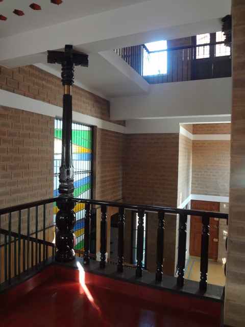 residence for Umadevi-Hariome... contemporary living room