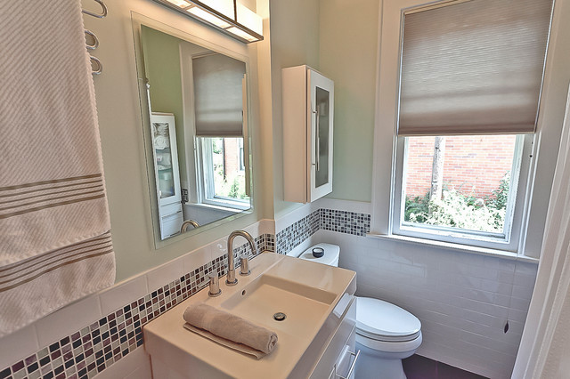 448 E Kossuth Street modern-bathroom