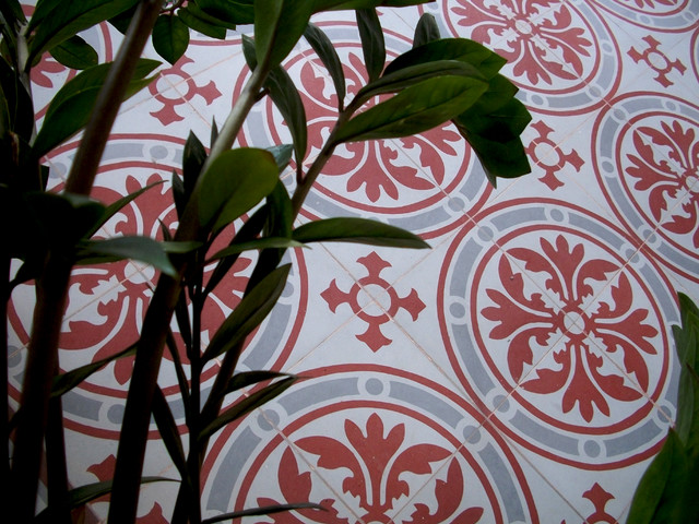 Karoistanbul tiles traditional
