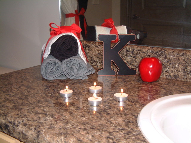Budget-friendly Bathroom makeover traditional-