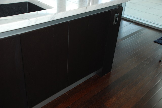 Penthouse modern-kitchen