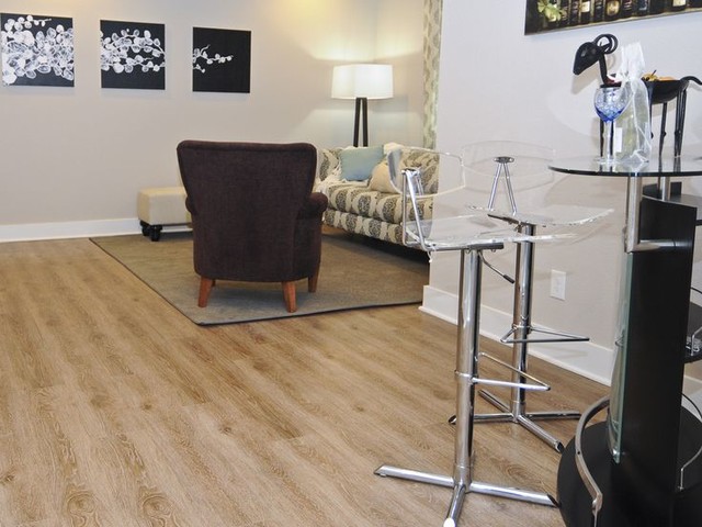 Evoke Luxury Vinyl Plank Tile And Laminate Floors Of Casa Moderna Casa Moderna Vinyl Flooring Reviews Of Evoke Luxury Plank Tile And Laminate Floors
