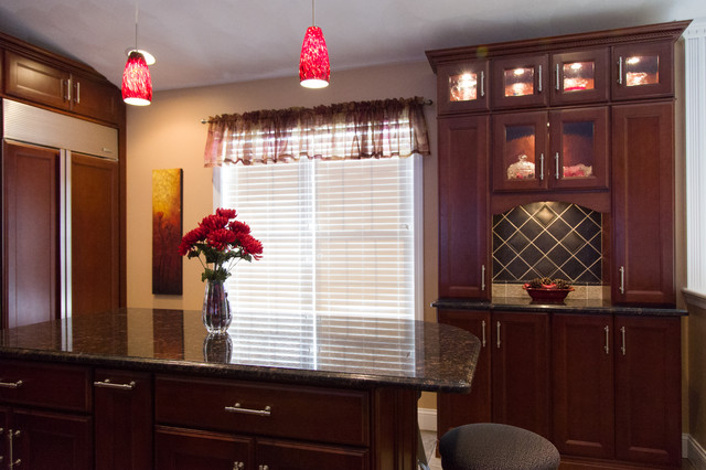 Cozy Traditional Kitchen traditional kitchen