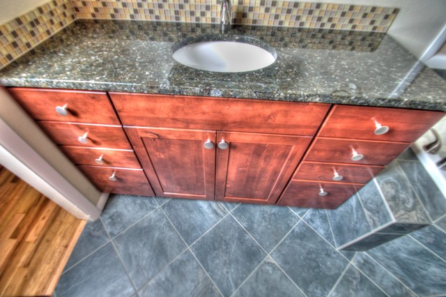 Viste Bathroom traditional